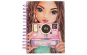 Thumbnail of topmodel-notebook-with-selfie_369955.jpg